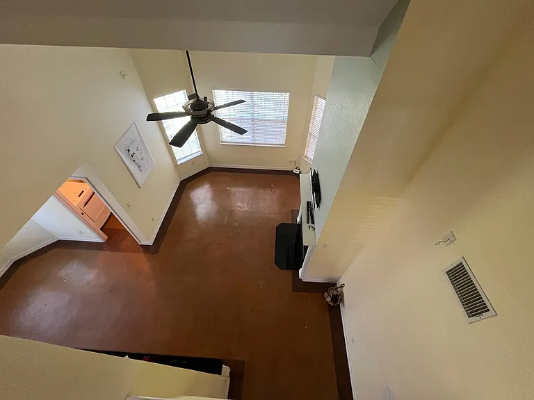 1604 Walnut Ave — Photo 6
