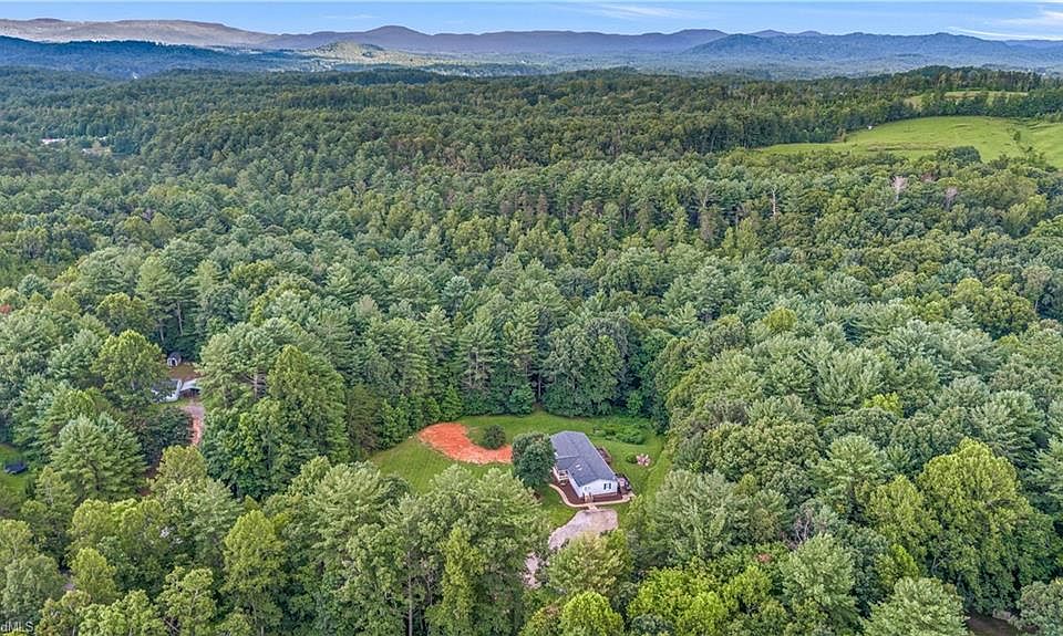 1st image of 238_A Pilgrim Ridge Rd