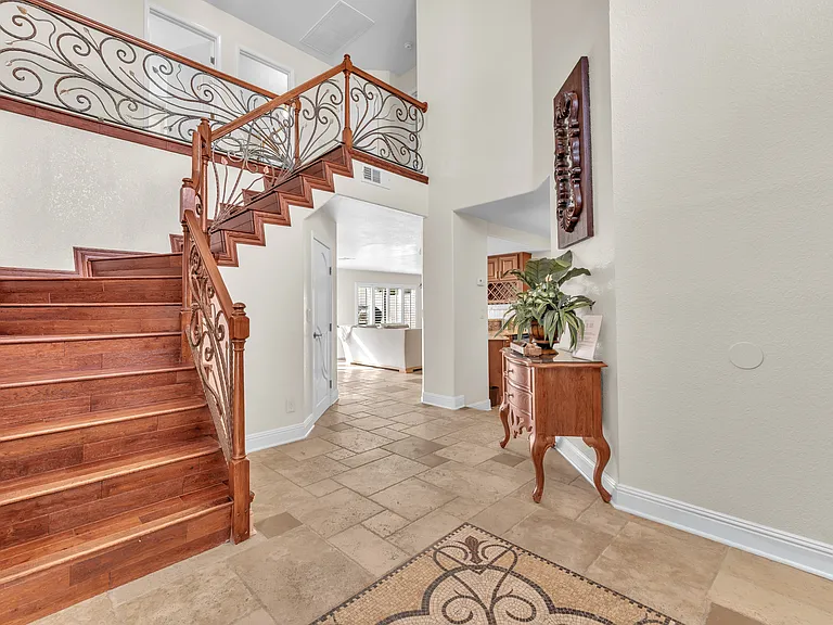 903 Possum Hill St — Photo 4