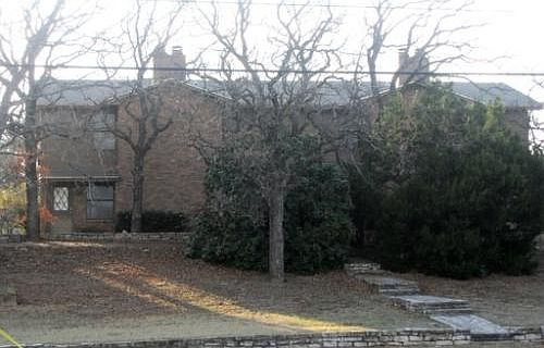 1st image of 2321 N Oak Ave