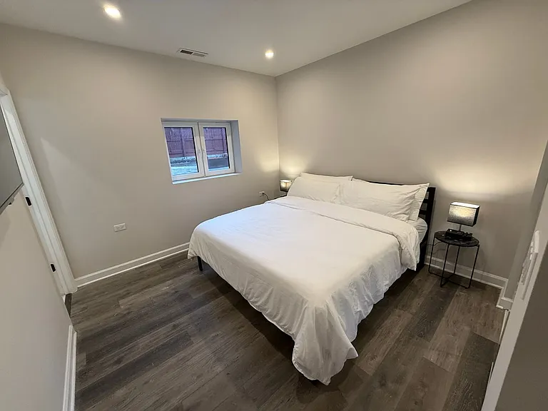 1635 S California Ave — Photo 62