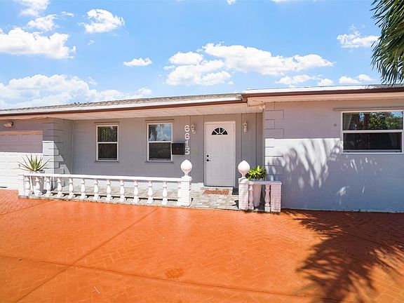 3rd image of 6613 Dahlia Drive