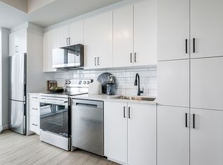 Sky Towers Apartments, Barrie, ON L4N 1M7