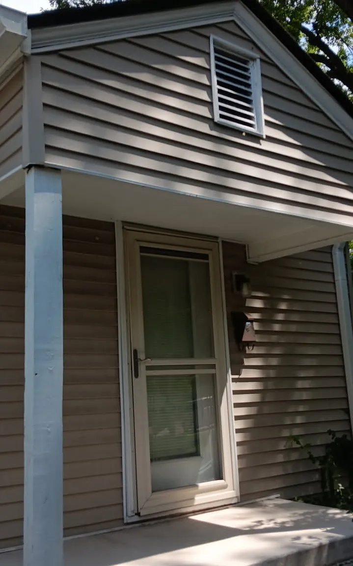 1 bed, 1100 sqft, $850 — Photo 2