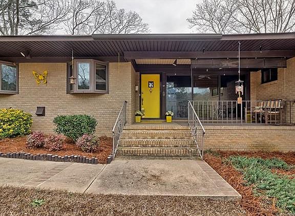 3rd image of 566 Cannon Dr
