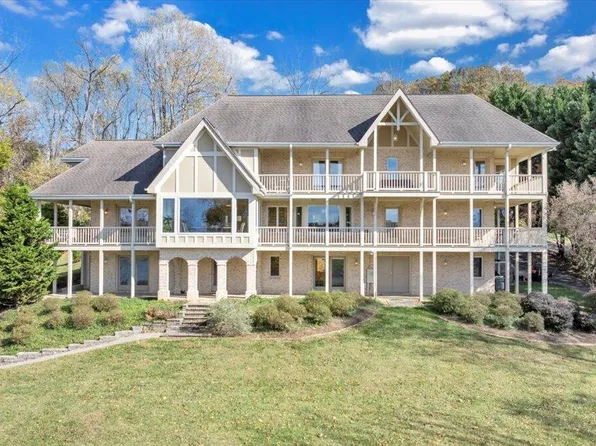 6641 Horseshoe Bend Rd, Goodview, VA 24095