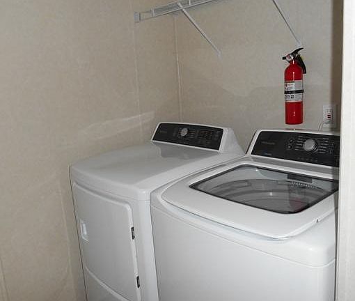 4th image of 17346 Oak Grove St