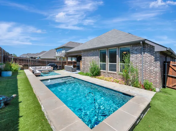 6149 Cobbetts Pond Ln, Fort Worth, TX 76179