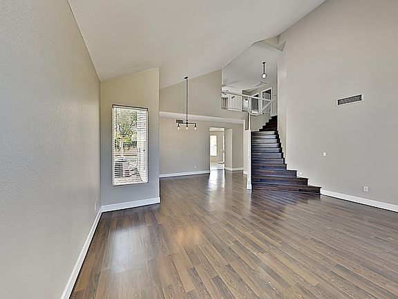 2nd image of 5451 W Whitten St