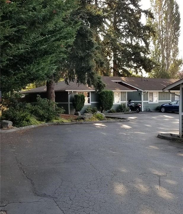 1st image of 1728 E Pioneer APT 19