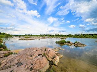 301 Riverside Dr, Llano, TX 78639