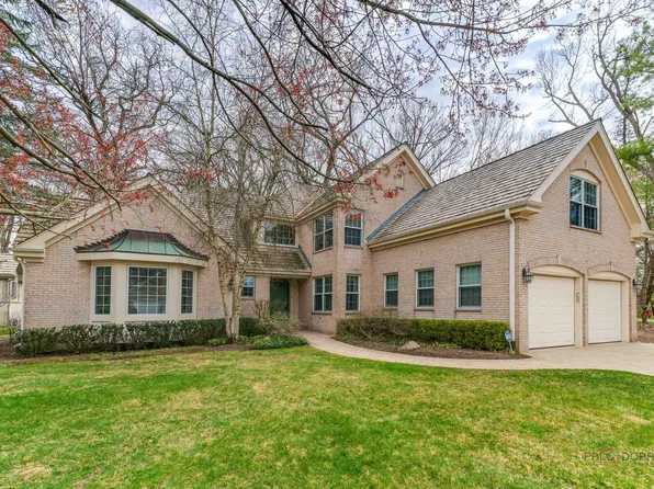 1717 Marquette Ct, Lake Forest, IL 60045