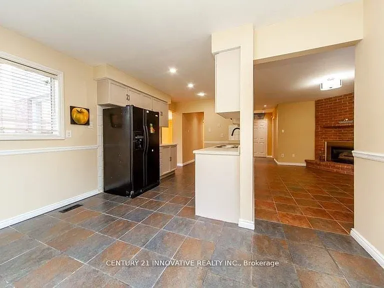 16 Long Dr #MAIN — Photo 3