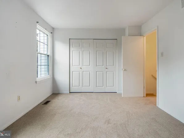 6984 Rockfields Rd, Windsor Mill, MD 21244