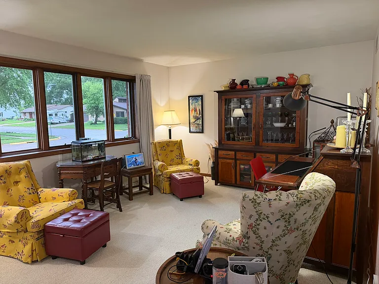 Current living room with current tenants furniture.