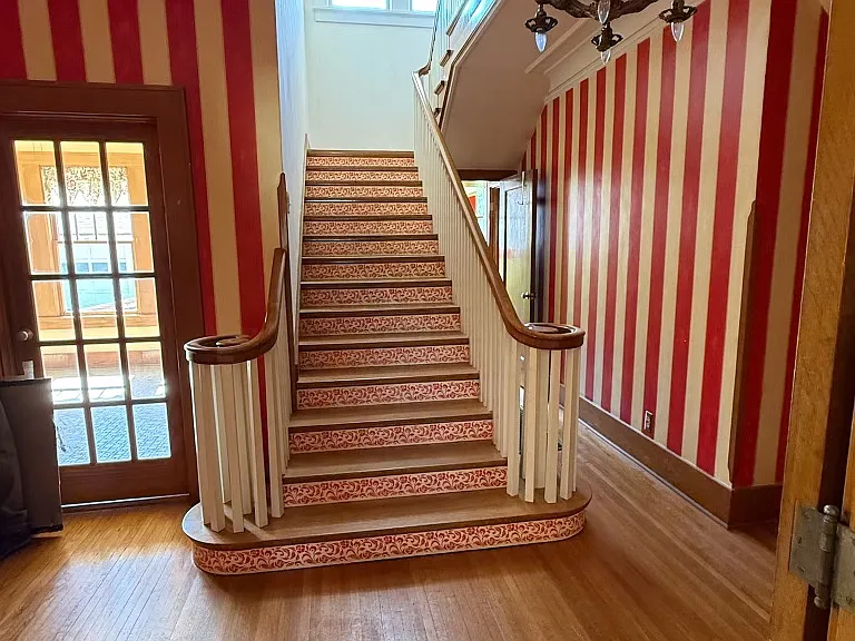 802 Mulberry St — Photo 3