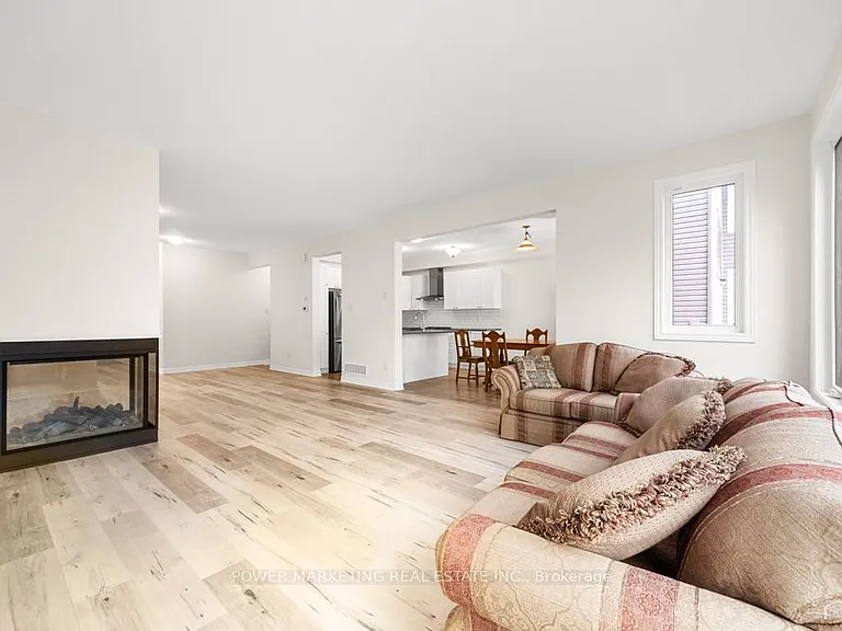 69 Defence St — Photo 11