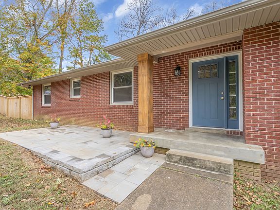 2nd image of 513 Woodland Dr