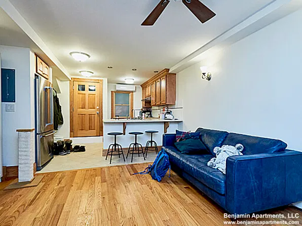 5 Phillips St, Boston, MA