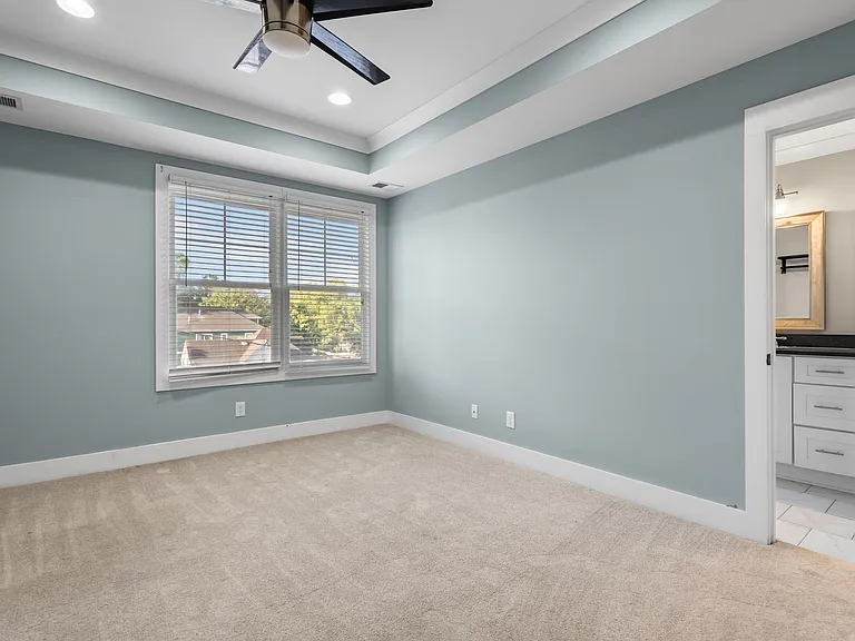310 Evanston Ave — Photo 18