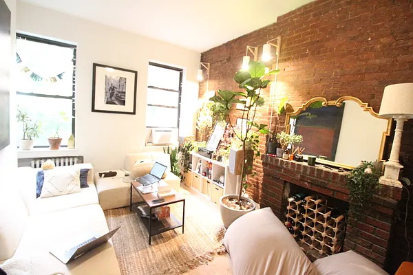 Rented by Luxor Homes & Investment Realty | media 4