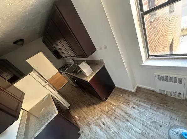 (undisclosed Address), Jamaica, NY 11435