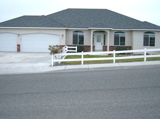 4107 Tamarack Rd, West Richland, WA 99353