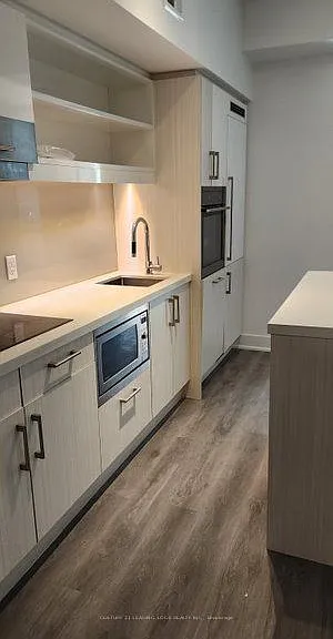 39 Sherbourne St #306 — Photo 10