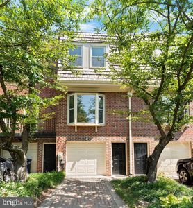 5310 Connecticut Ave NW APT 4, Washington, DC, 20015