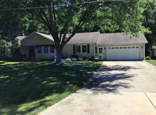 136 Rustic Lake D R, Colona, IL 61241