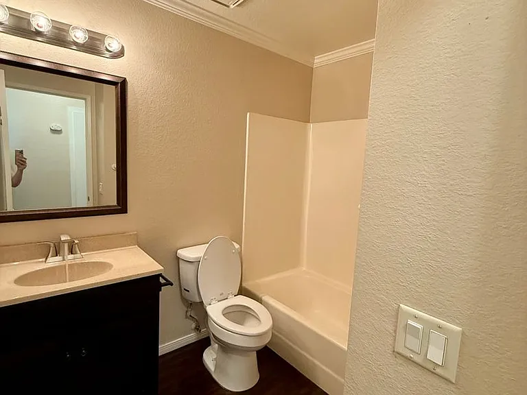 21781 Winding Rd — Photo 5