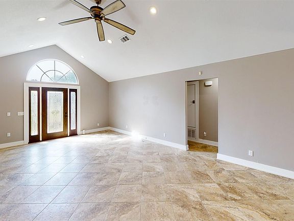 5th image of 2462 Pepper Dr