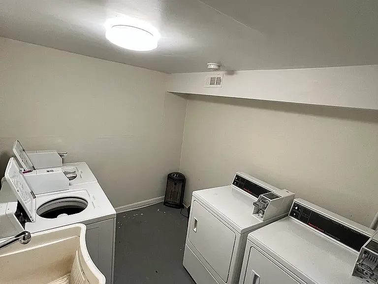 427 N Lawler Ave #1 — Photo 13