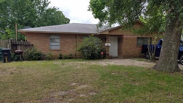 1st image of 602 E Spreading Oak Dr