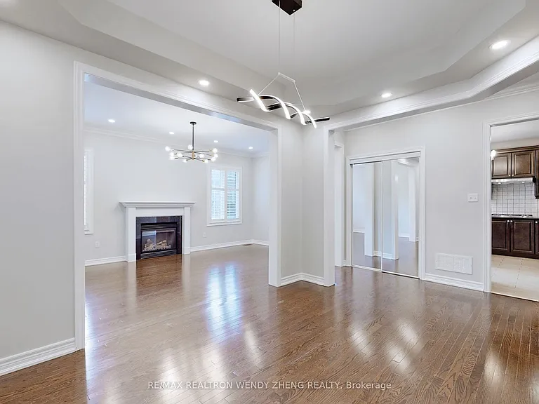 300 Sunny Meadow Blvd #UPPER — Photo 9