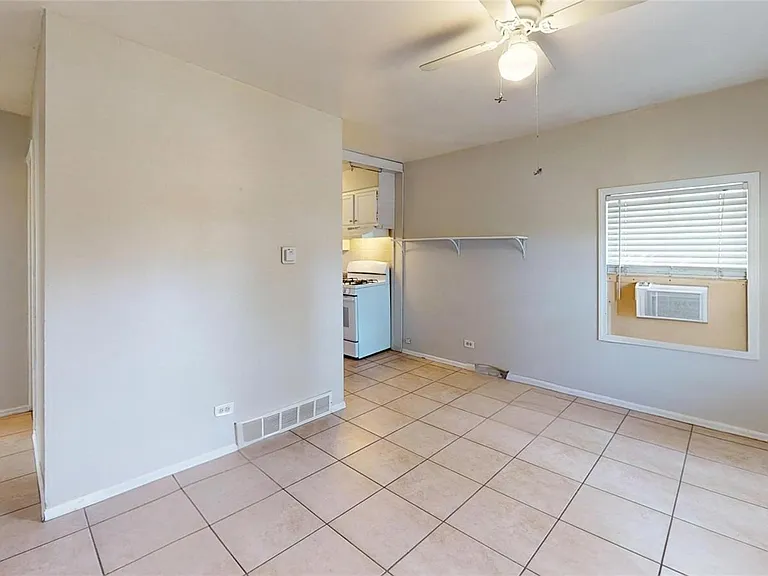 810 Lowell Blvd — Photo 26