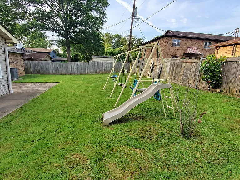 89 Spring Grove Dr — Photo 50