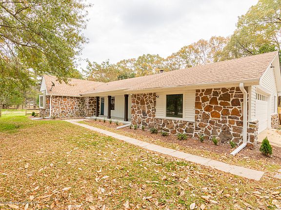 2nd image of 6005 Rolling Hills Dr