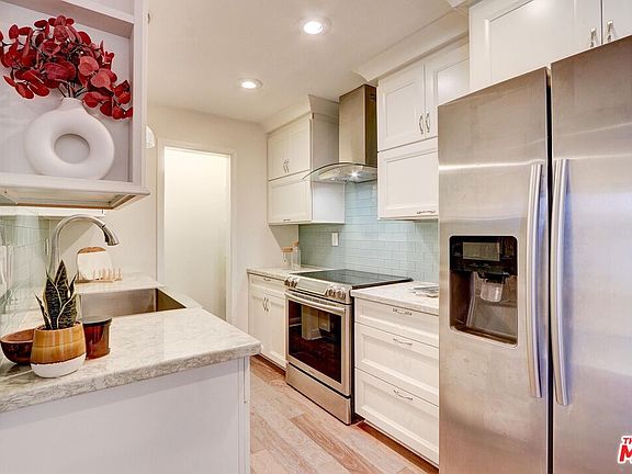 3rd image of 1515 S Beverly Dr APT 306