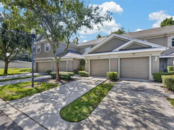 9831 BLUE PALM WAY, TAMPA, FL 33610