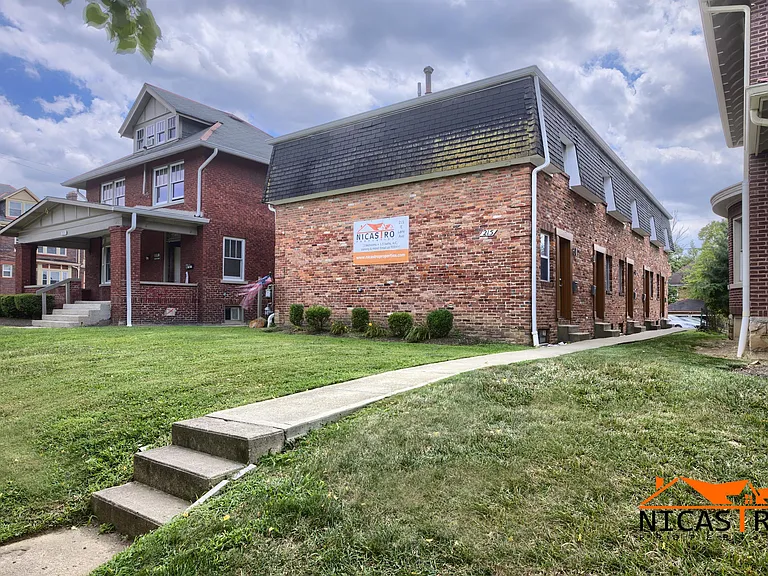 215 E Lane Ave #D — Photo 34