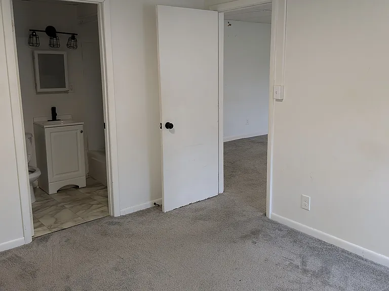 65 E Stevens St #65 — Photo 2