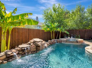 956 Water Oak Dr, Grapevine, TX 76051