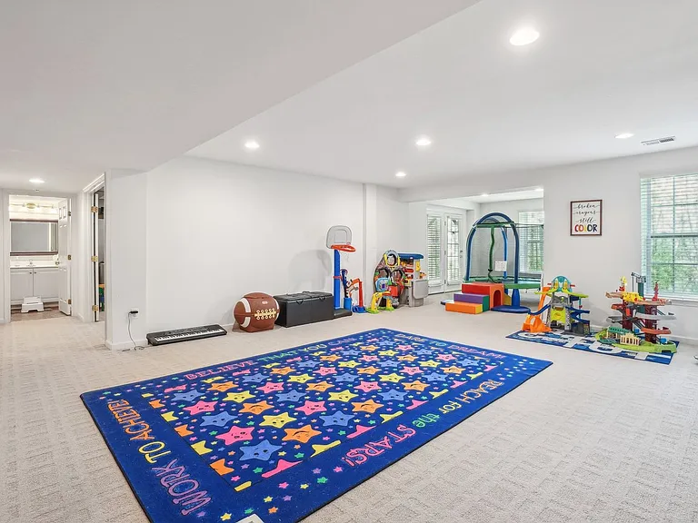 18119 Camdenhurst Dr — Photo 26