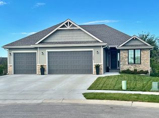 1229 Juniper Ln, Lawrence, KS 66049
