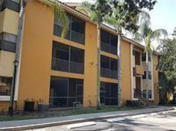 3859 Coral Tree Cir APT 302, Pompano Beach, FL 33073