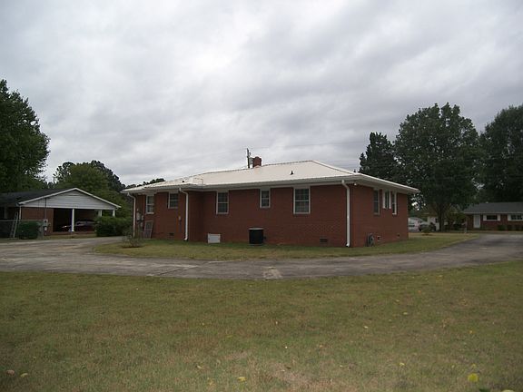 2nd image of 1332 Edgedale Dr