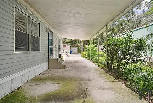 10609 Bay Hills Cir — Photo 36