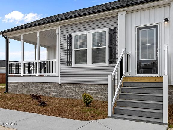 4th image of 2246 Blackhawk Drive
