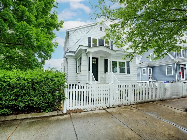 74 Beach St, Malden, MA 02148